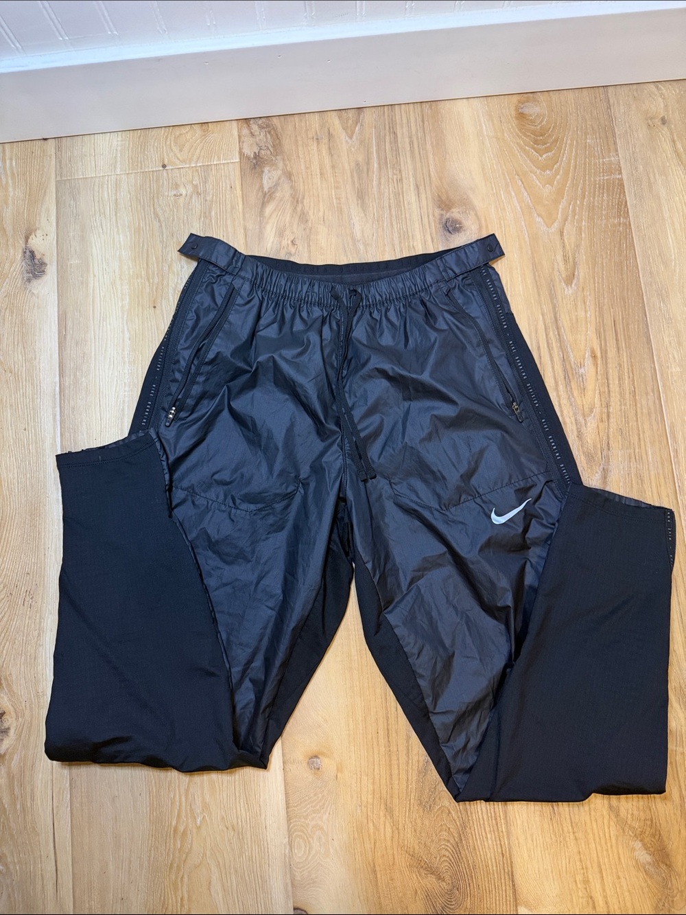 Nike Men’s Black Athletic Track Pants size small